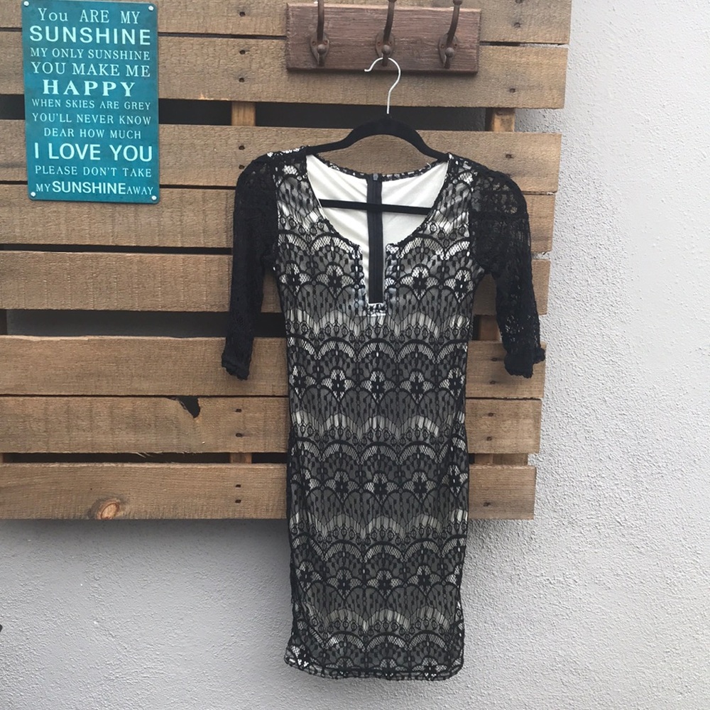 🌸 Lace black dress
